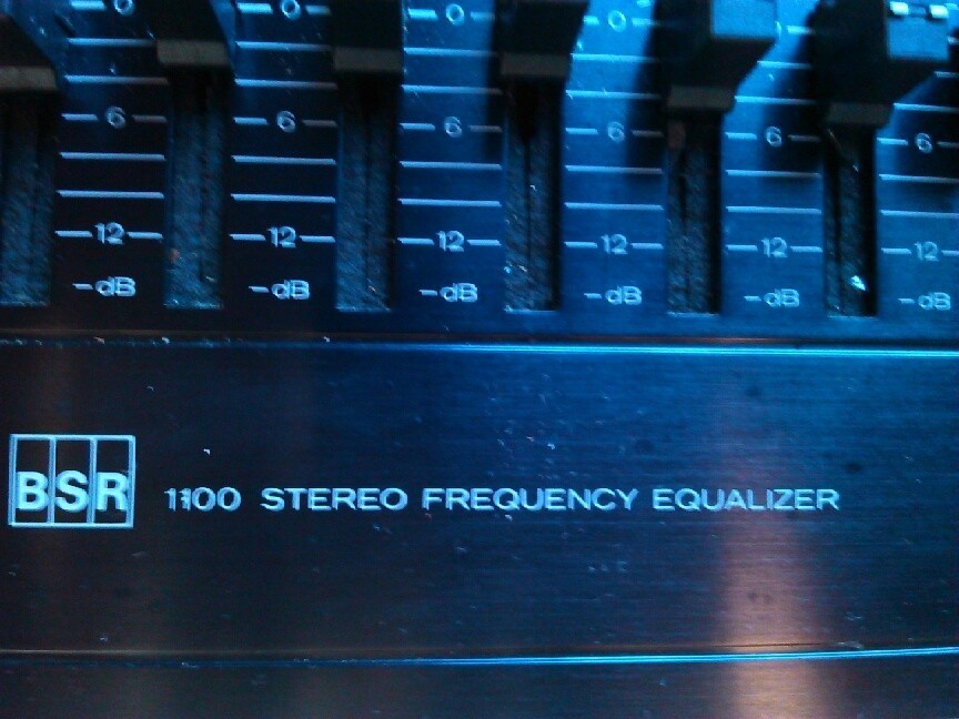 BSR 1100 STEREO FREQUENCY EQUALIZER