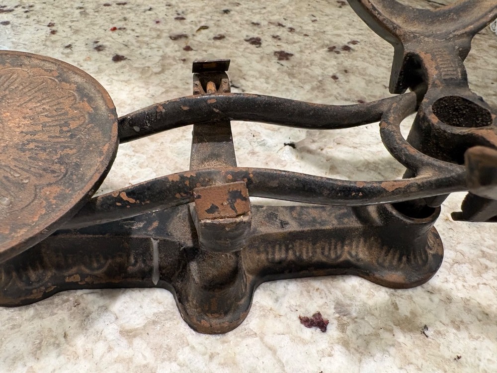 Antique small Cast Iron Balance Scale