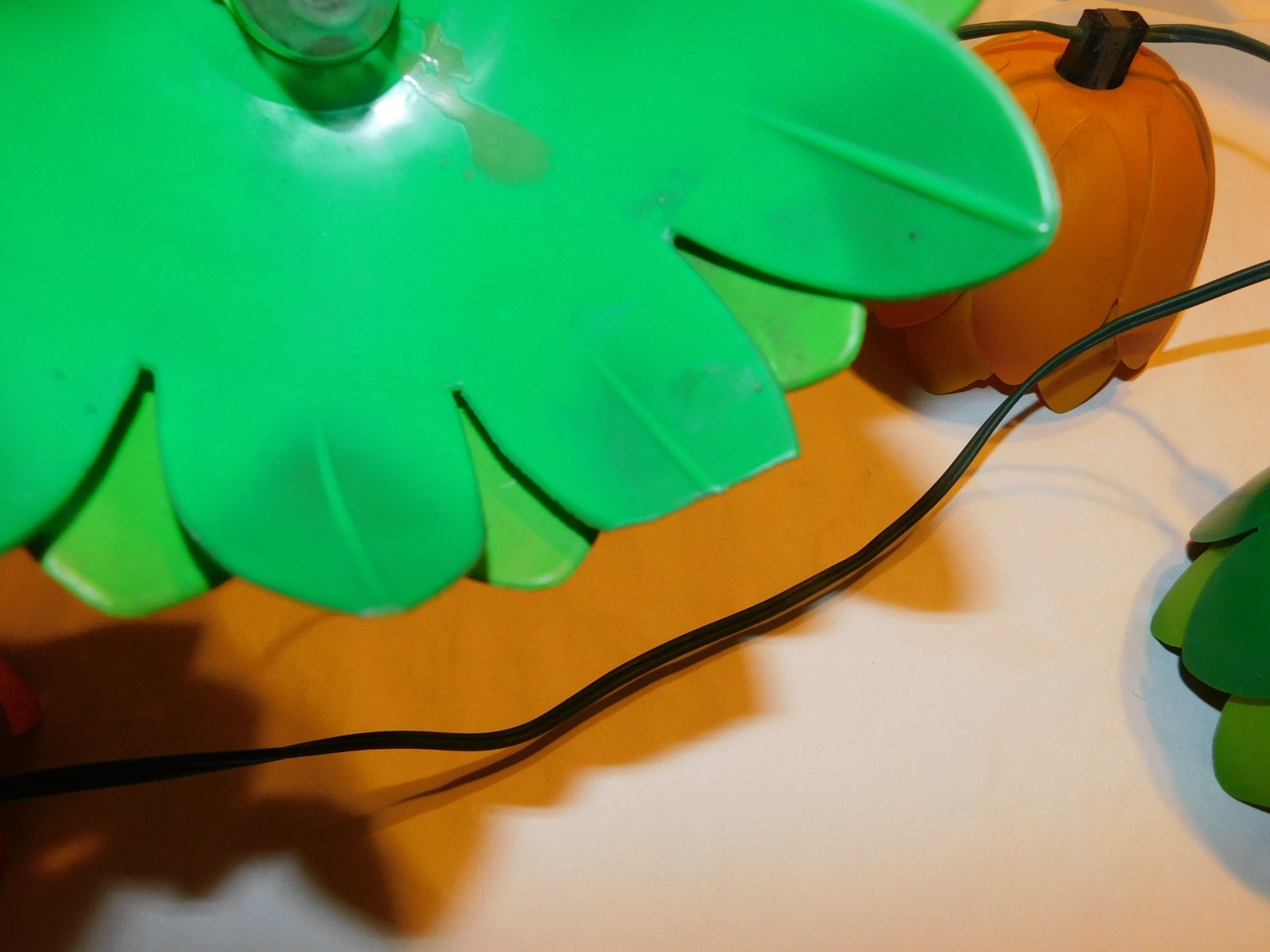 VTG NOMA BLOW MOLD TULIP TIKI OUTDOOR LIGHT STRING LIGHTS 14 ft CAMP PATIO RV