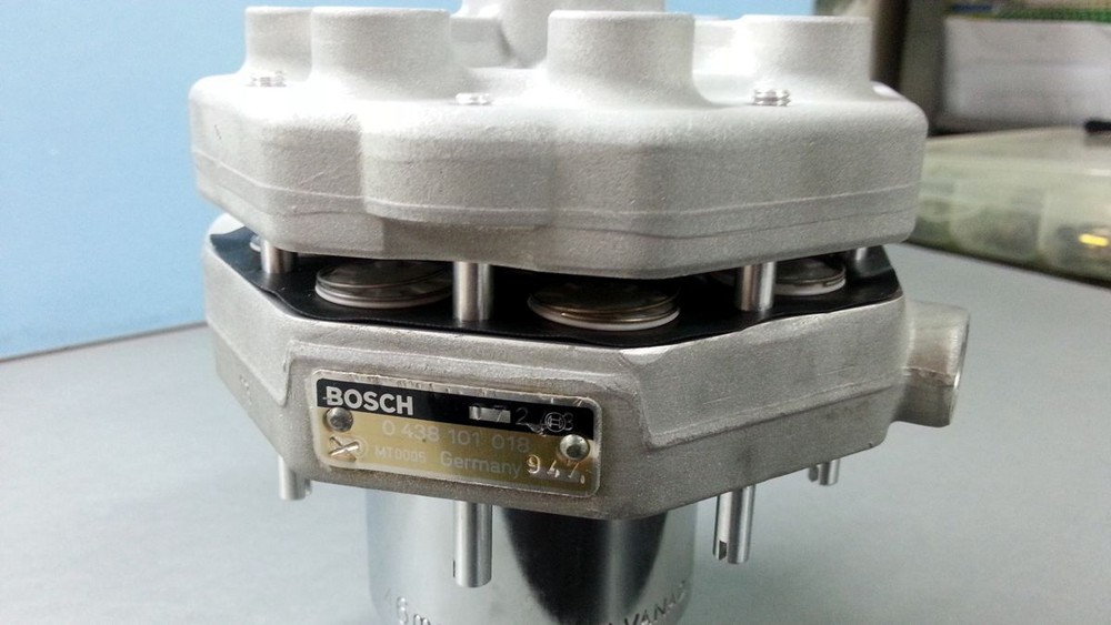 Bosch Fuel Distributor (8 Cylinders) Alignment and Assembly Tool W900100890808