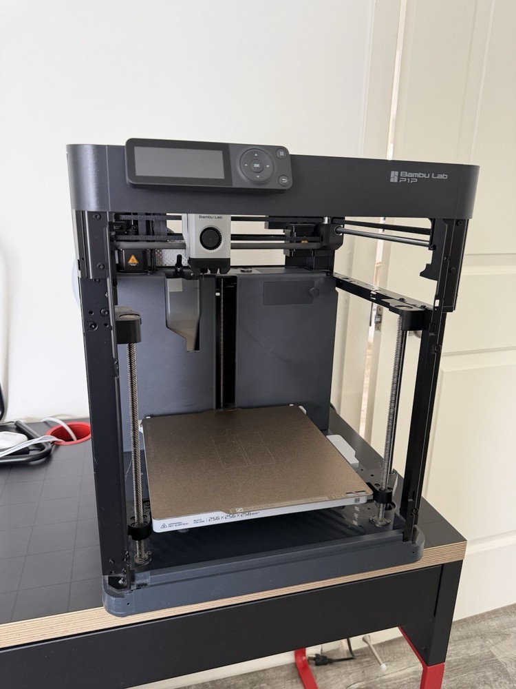 Bambu Lab P1P 3D Printer Black Desktop Model Fully Working