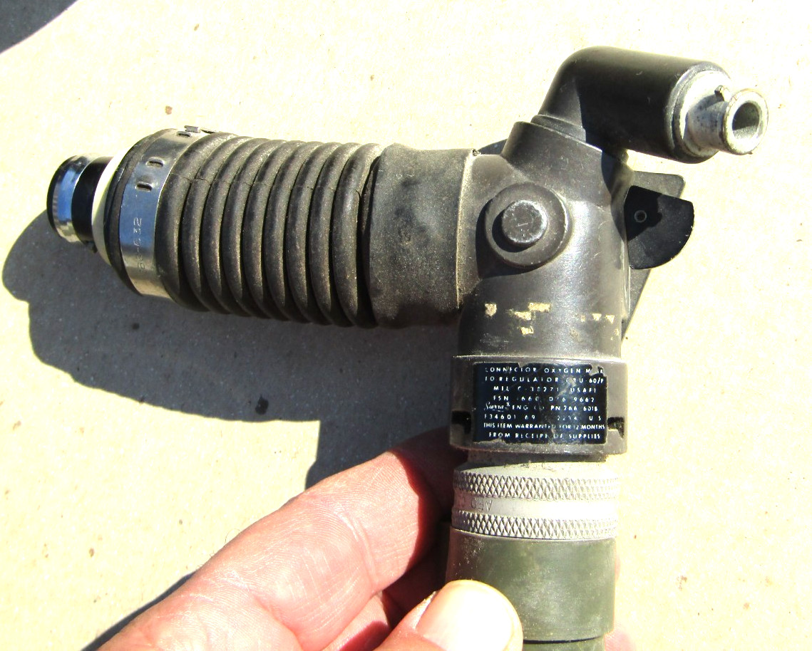 VIETNAM ERA PILOT OXYGEN MASK MBU-5/P SIERRA