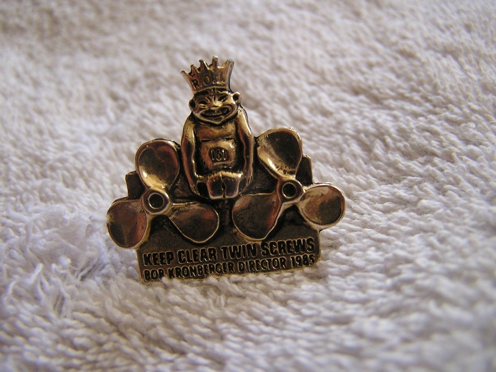1 Single Cufflink "Keep Clear Twin Screws"