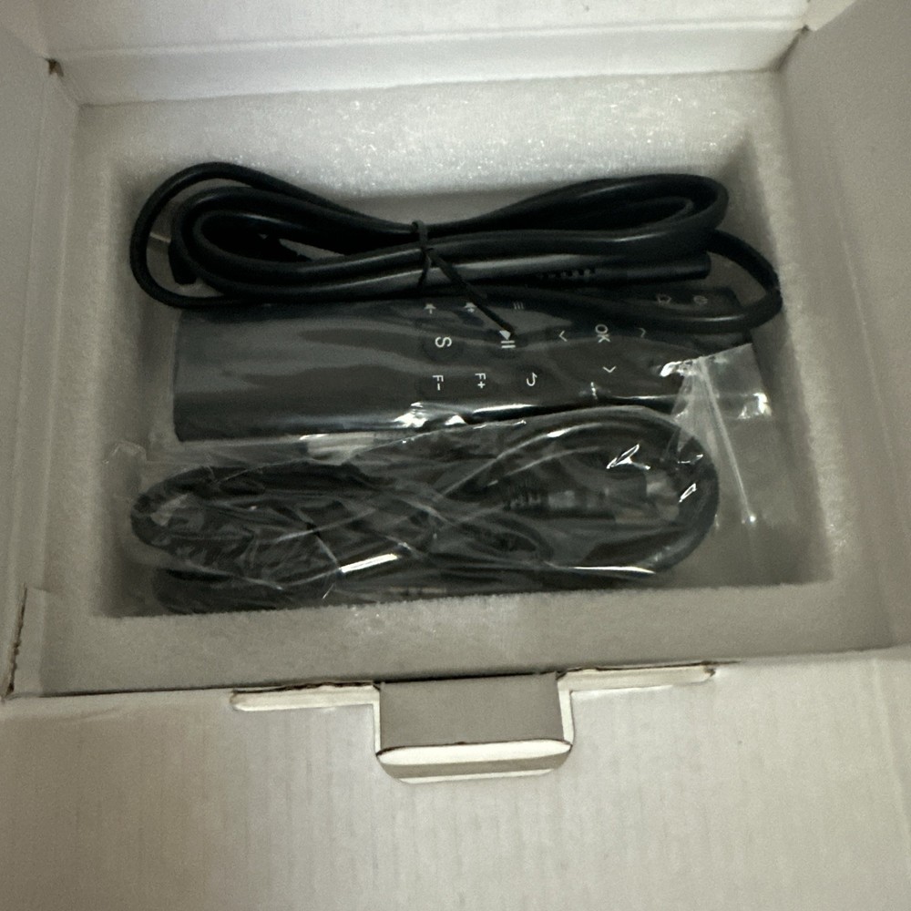 TOPTRO TR25 Portable Video Projector Black NEW