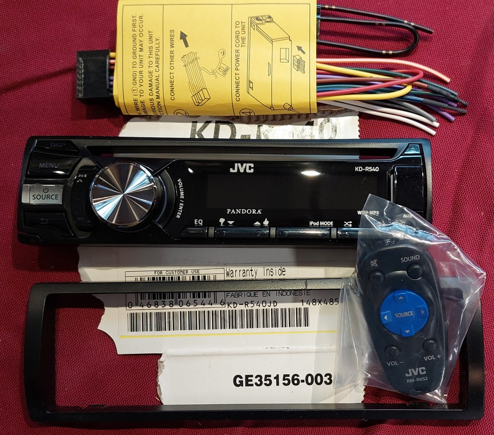 JVC - KD S540 Head end Unit with cable assembly and remote