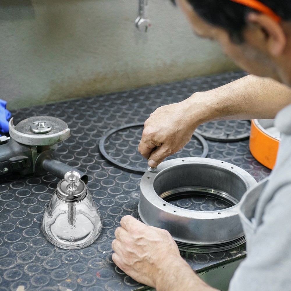 180 ML Push Glass Bottle Refillable Bottles Dispenser with Pump Small down