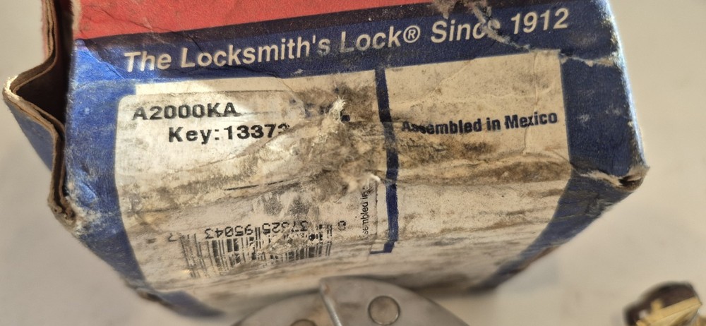 American Lock A2000KA Round Solid Steel Lock Padlock Puck