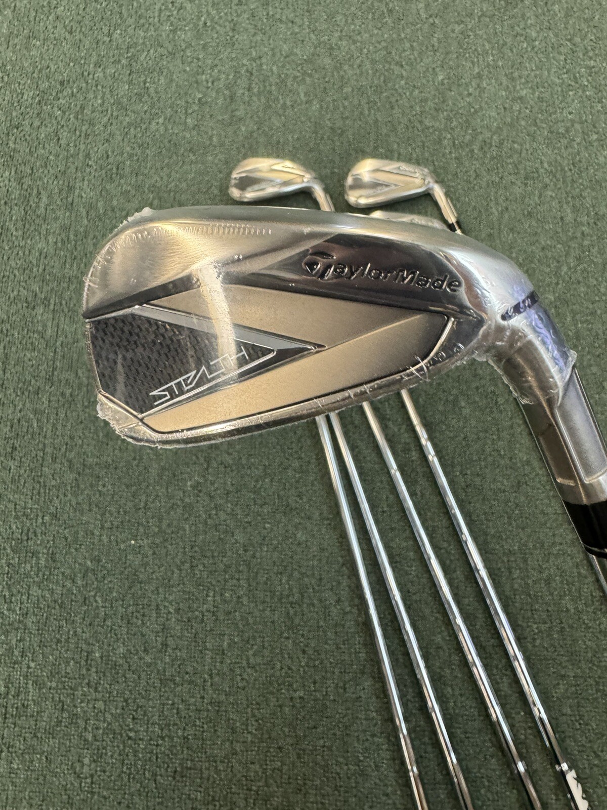 TAYLORMADE STEALTH IRONS 7 PC SET #5-PW,AW KBS MAX MT 85 STL Stiff Flex