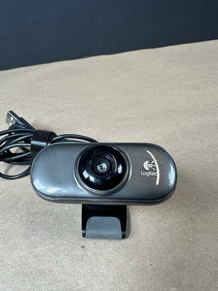 Logitech C210 Web Cam USB virtual Skype Webcam Facebook Webcam USB C210 Logitech