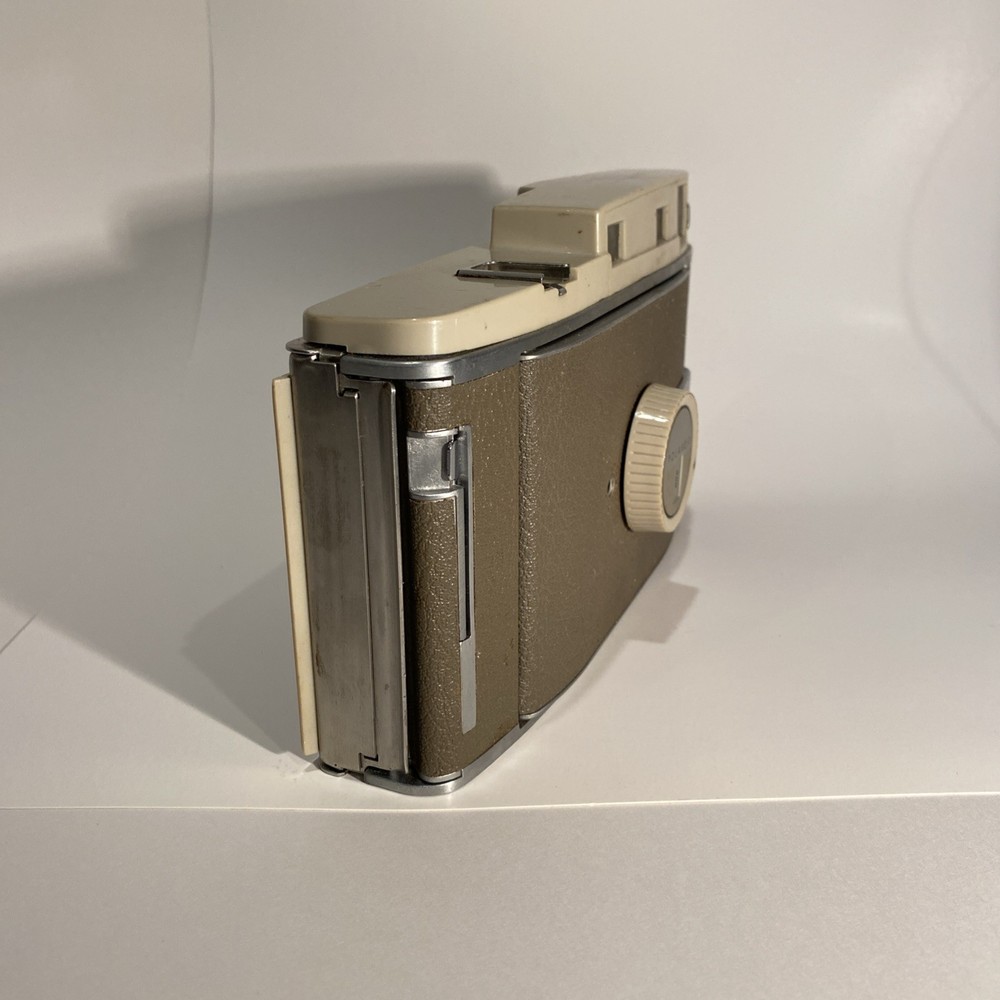 Polaroid Land Camera Vintage Model 150 Untested