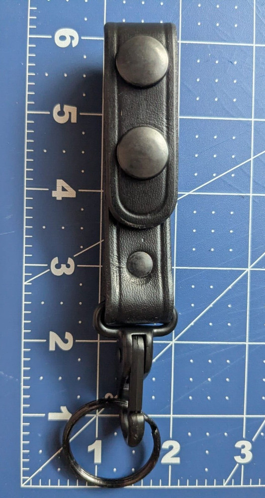 NEW AKER A561 LEATHER KEY HOLDER STRAP PLAIN BLACK BLACK SNAP BLACK RING