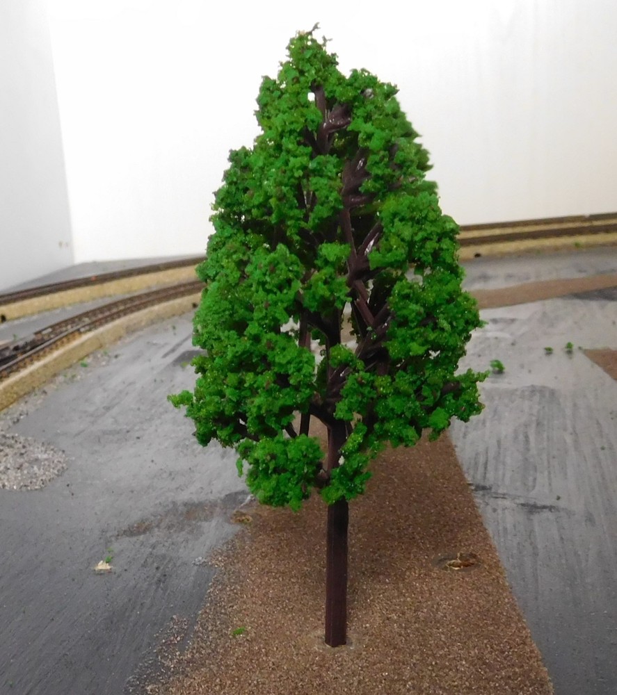 5 Medium Green Deciduous Trees, 115 Mm, 11.5 Cm Tall