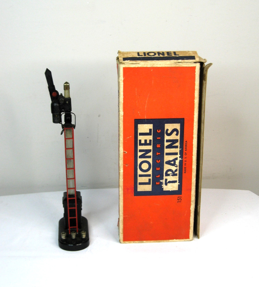 Lionel 151 Semiphore Signal with Original Box ~ Untested