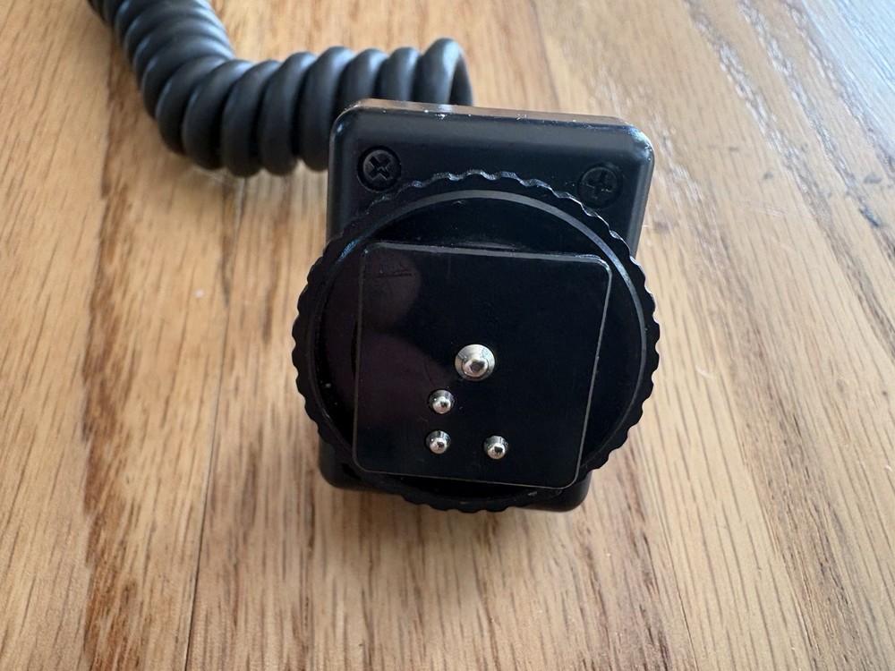 Olympus FL-CB02 Hot Shoe to Bracket Cable EUC