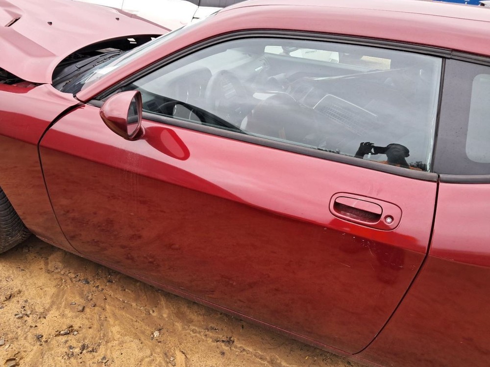 CHALLENGE 2010 Glove Box 4805321