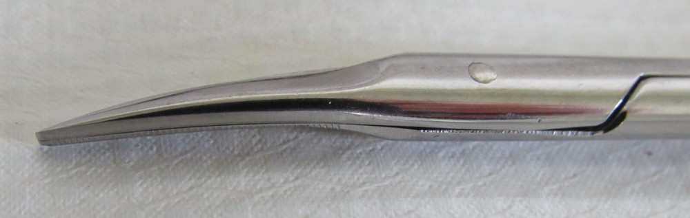 Aesculap BC901R Supercut Delicate Wave Cut Curved Scissors 4-1/4" Sharp /Sharp