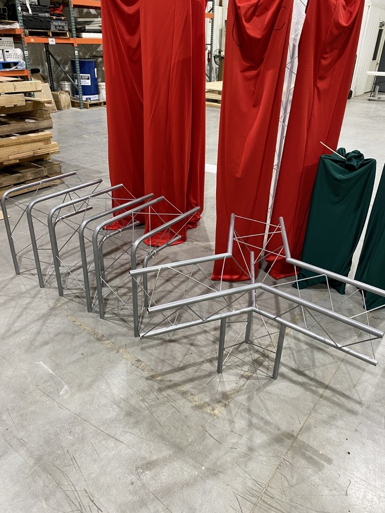 Global Tradeshow Truss System for Booth Display