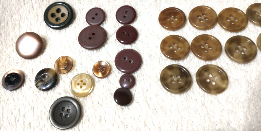 Buttons 40 Tan & Brown, Light Brown Assorted Shapes and Sizes BA1