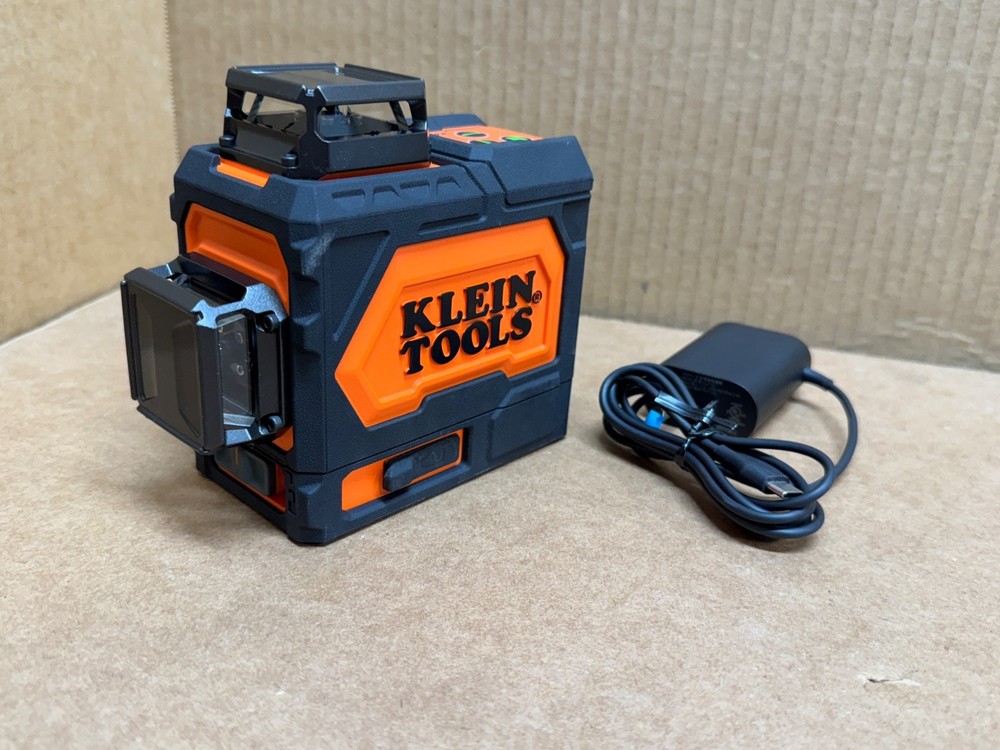 KLEIN TOOLS [93PLL] SELF-LEVELING GREEN PLANAR LASER LEVEL [NO MOUNTING BRACKET]