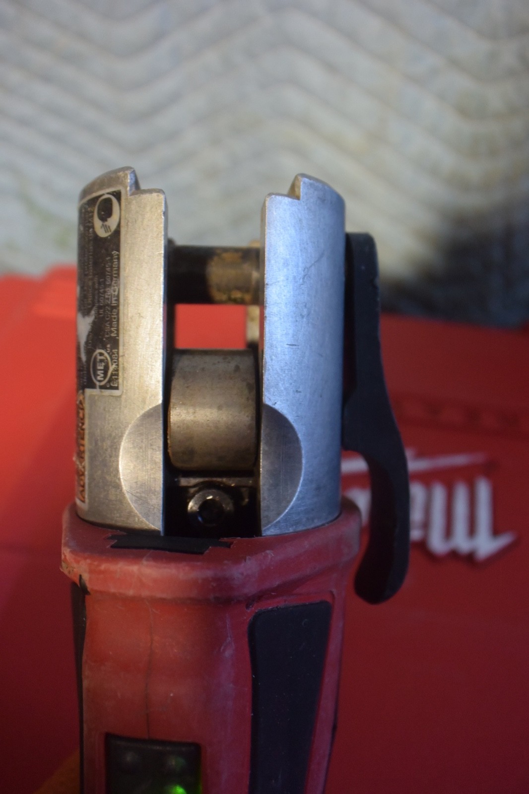 Milwaukee Press Model 2473-22 Copper Pipe Press Tool with 4 Jaws #3