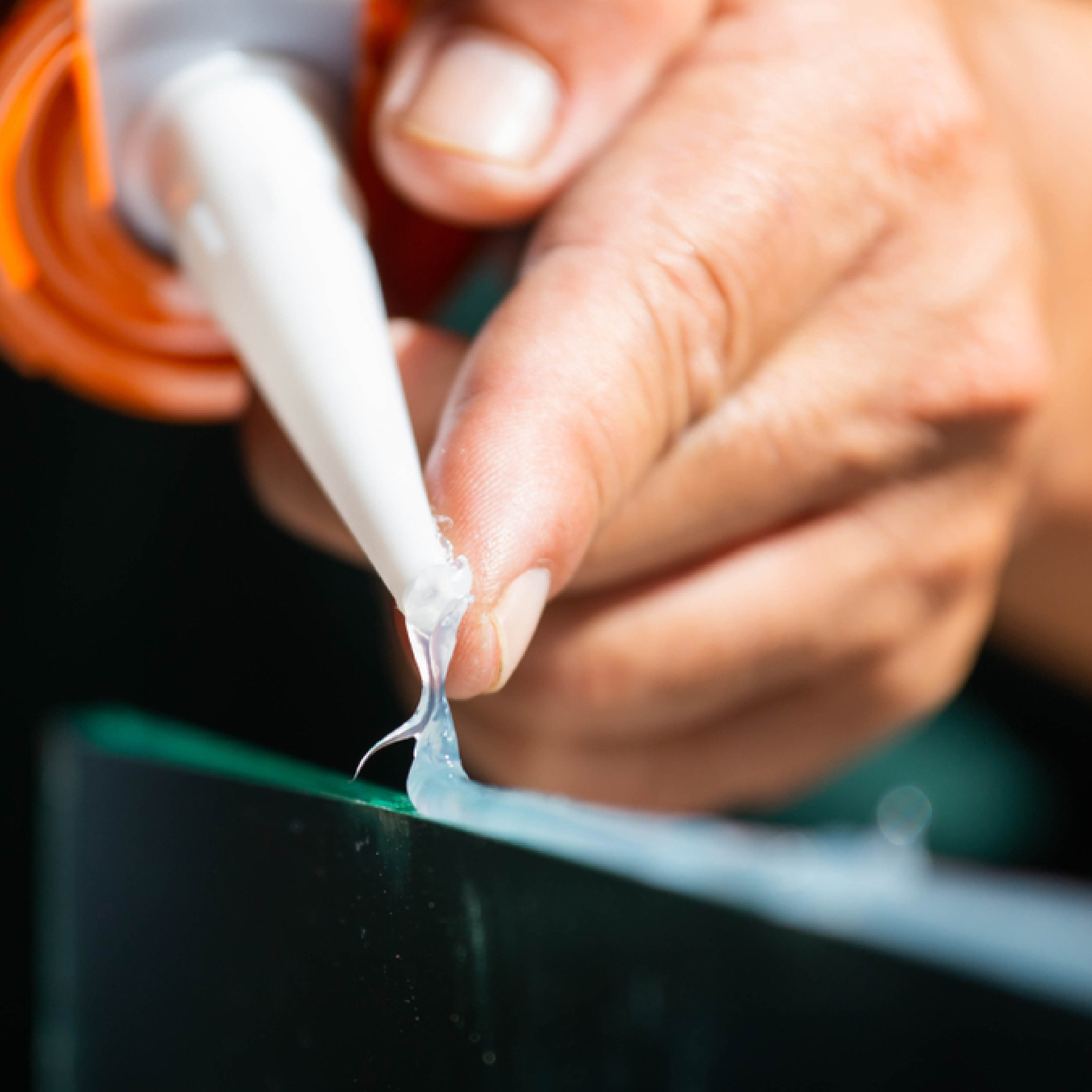 Aquarium Silicone Sealant Clear (10.5 fl oz), 100% Non-Toxic for fish 1 pk