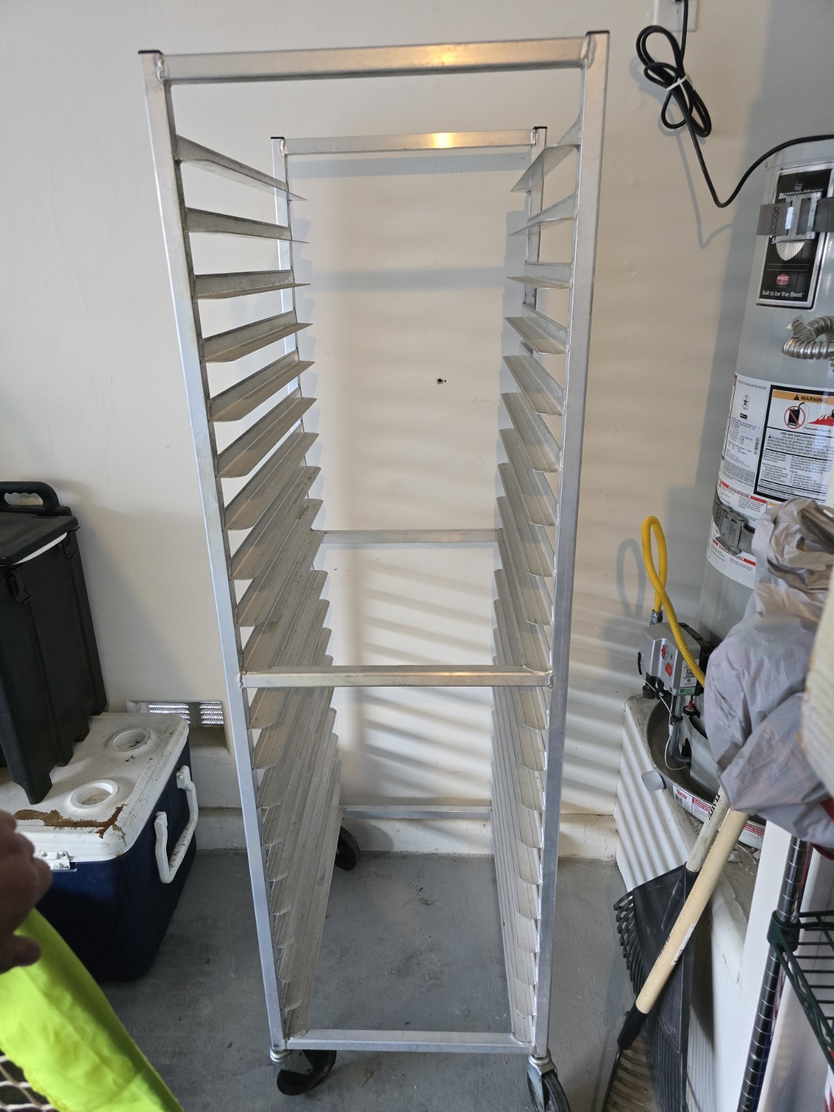 New Age Industrial Aluminum Full Height End Load Bakery Rack Full Size Pans