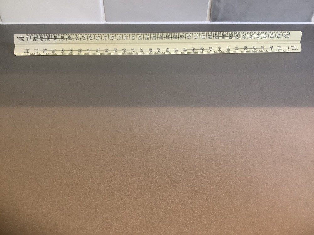 Vintage Blundell Harling Triangular Architects / Engineers Metric Scale Rule