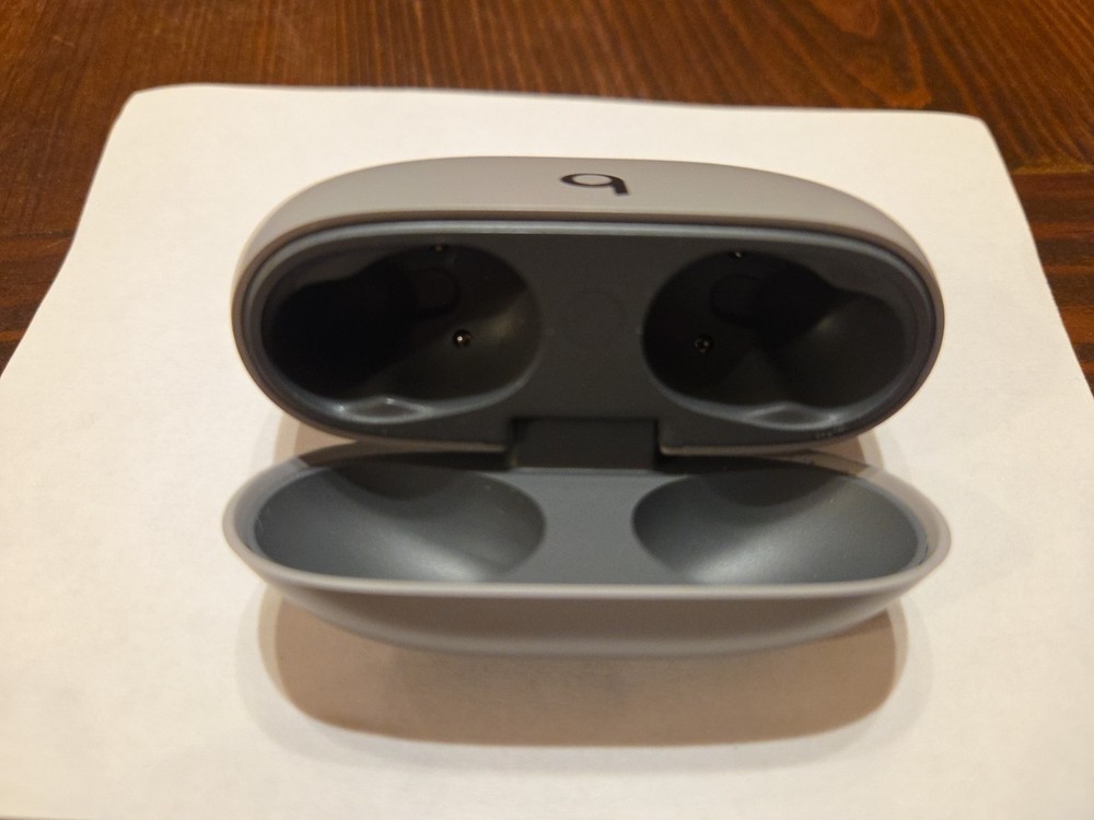 Replacement Beats Studio Buds Moon Gray Dock Case Charger