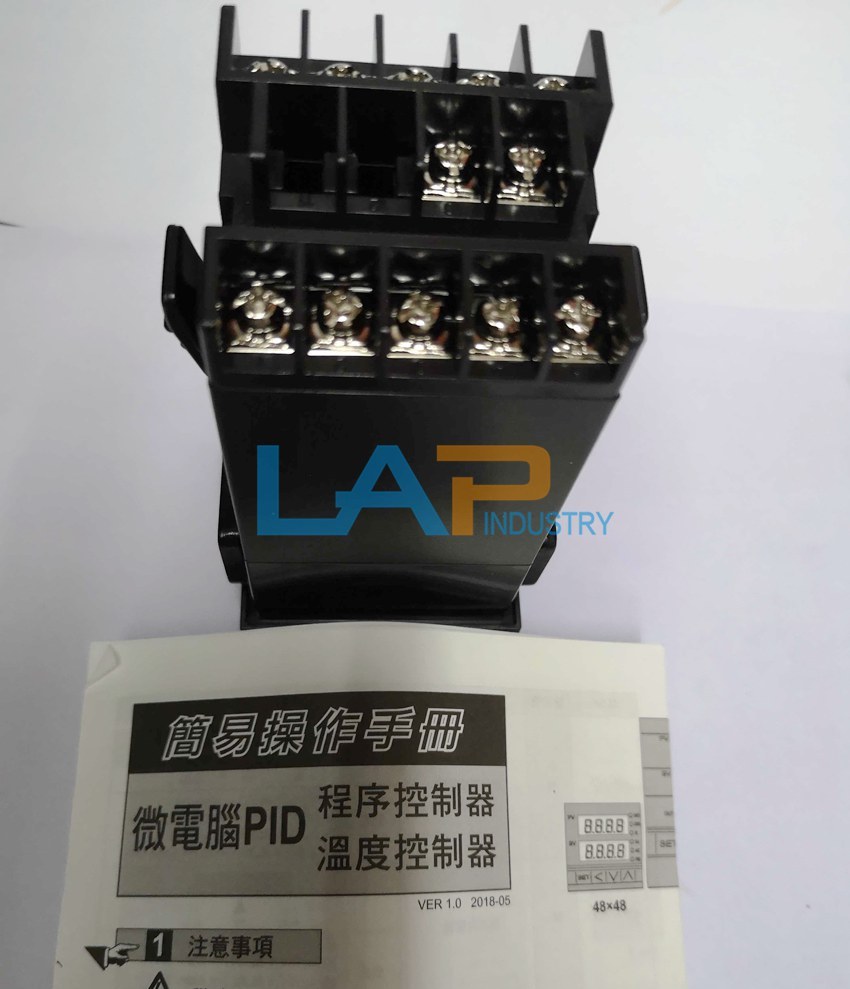 1PCS New For TAIE NFY400-102000 Digtal Temperature Controller