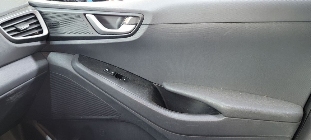 2019 Hyundai IONIQ Air Shutter
