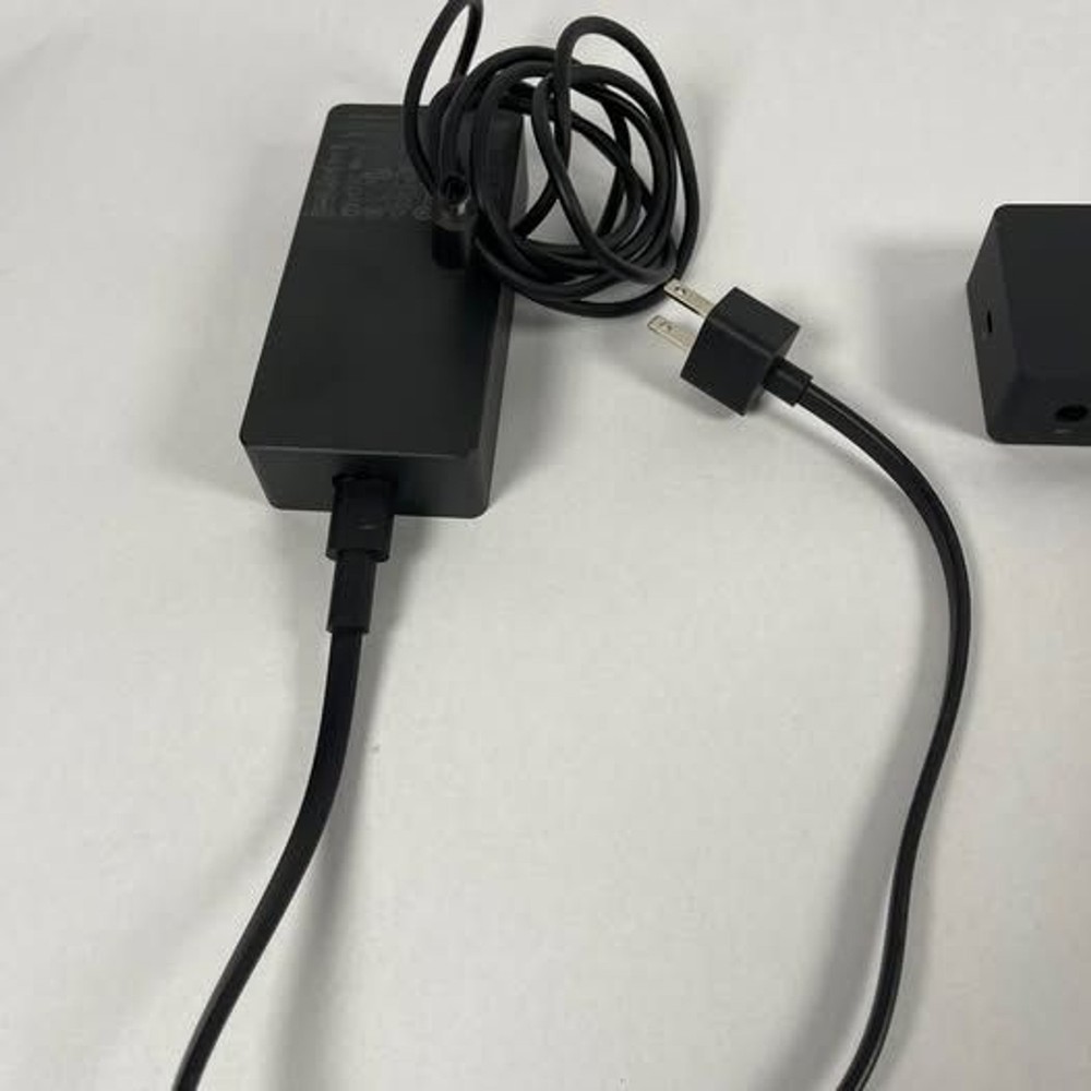 Microsoft Surface Dock Model 1661