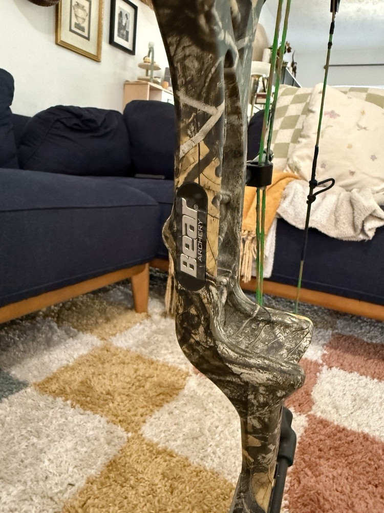 Bear archery Approach HC Compound Bow – RH – 60lb