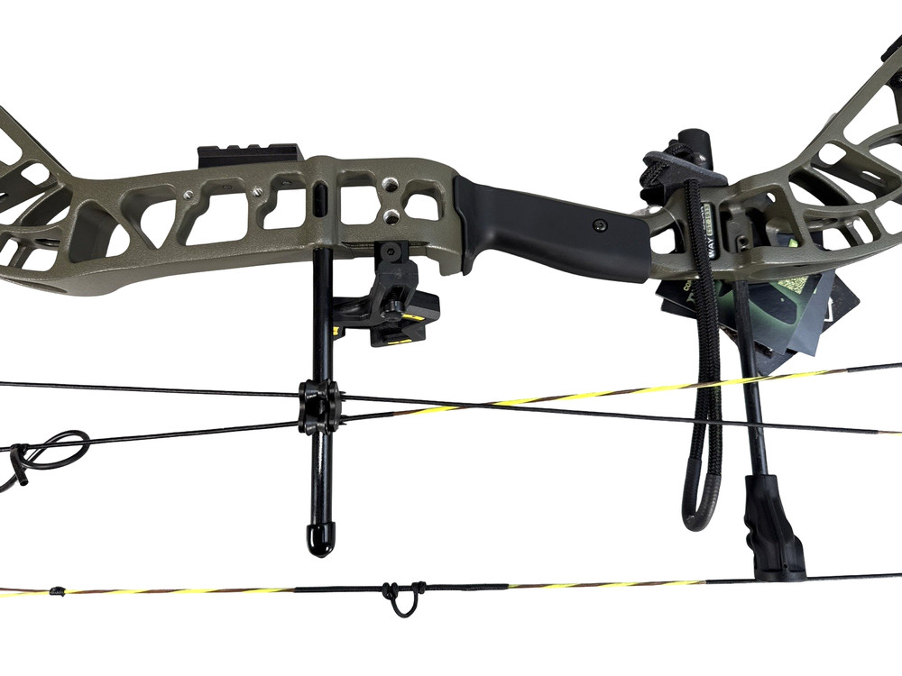 Bear THP Adapt 2+ RTH, 70 lb., Right Hand, Throwback Green