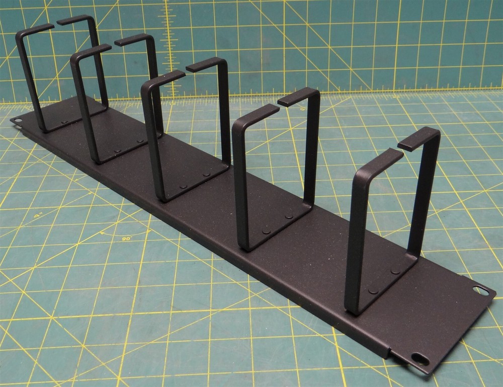 Signamax CMP-350-A Cable Management Panel w/Distribution Rings