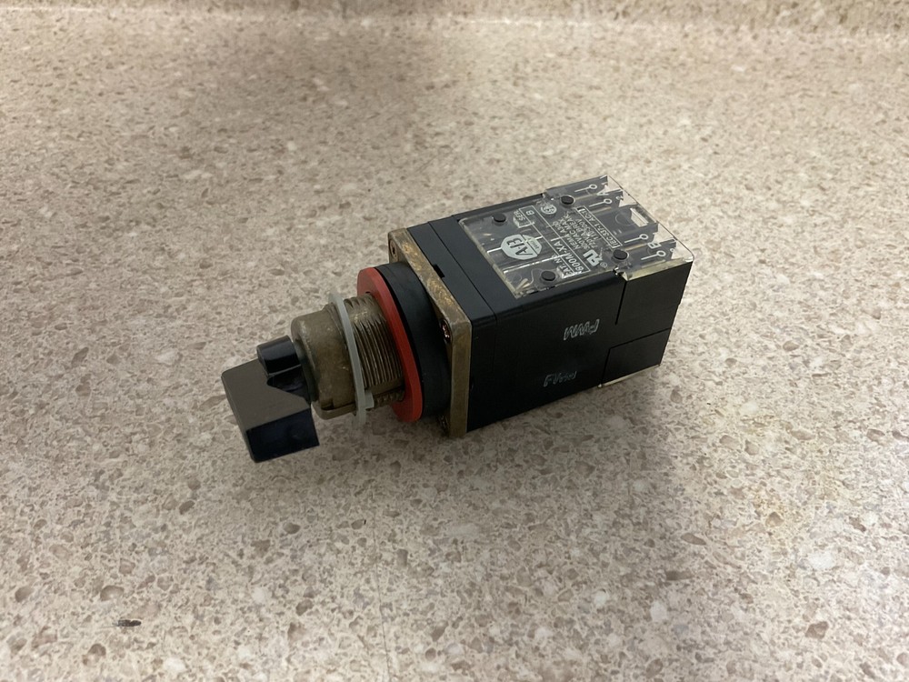 Allen Bradley 800MR-HK5BB NEW