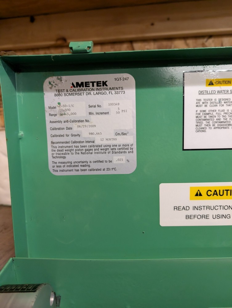 AMETEK dead weight pressure tester
