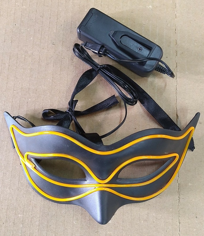 Light Up Mask With Battery Pack