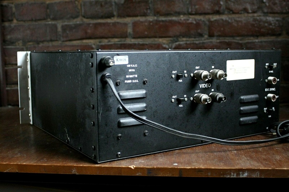 Sharp Waveform Monitor XWM 2000