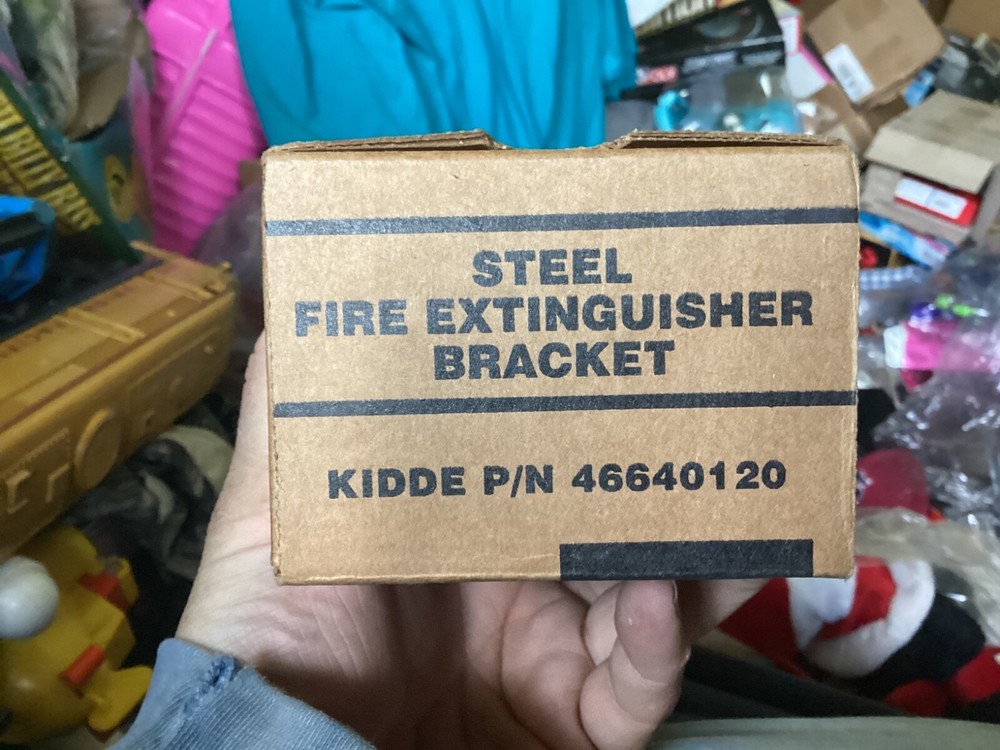 Kidde Durable Steel Fire Extinguisher Bracket 46640120