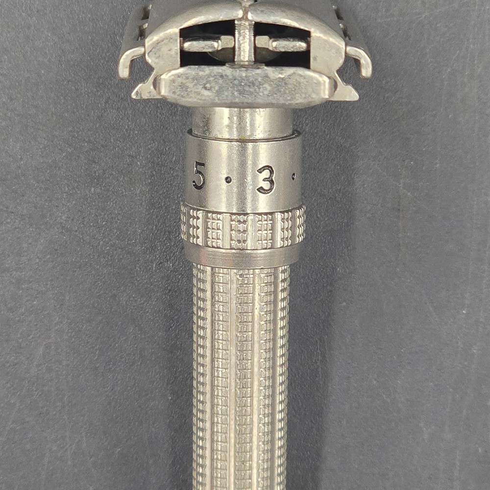 Vintage 1964 Gillette Slim Adjustable 1-9 DE Safety Razor Date Code J3