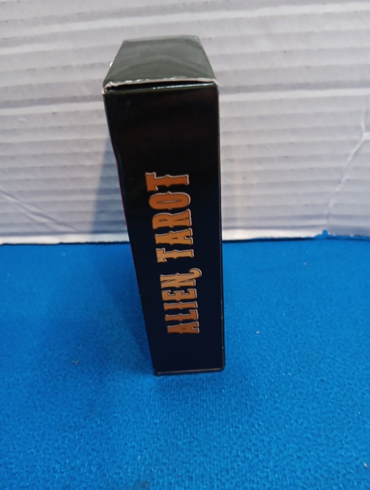 Alien Tarot Cards *Not Sealed*