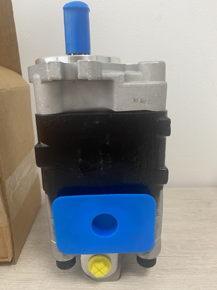 Hydraulic Pump TY67120-30520-71