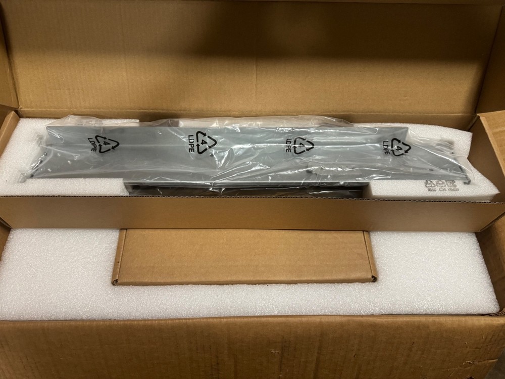 Lenovo SA120 70F10001UX 12x LFF 3.5" DAS SAS Storage Array Thinkserver NAS