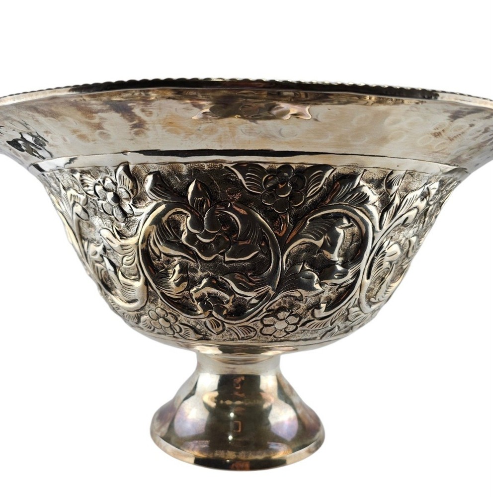 Silver-plated Alda's Classic Ornate Floral Motiff Pedestal Punch Bowl Hammered