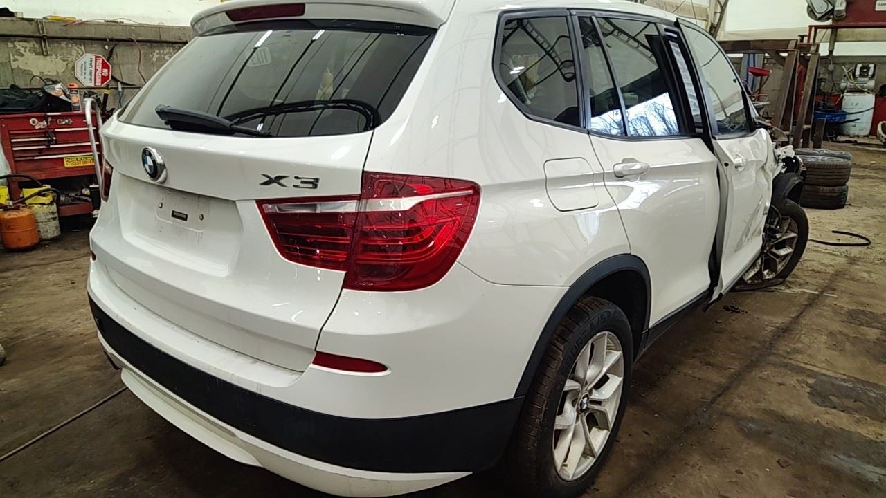 (LOCAL PICKUP ONLY) Trunk/Hatch/Tailgate With Power Opening And Closing Fits 11-