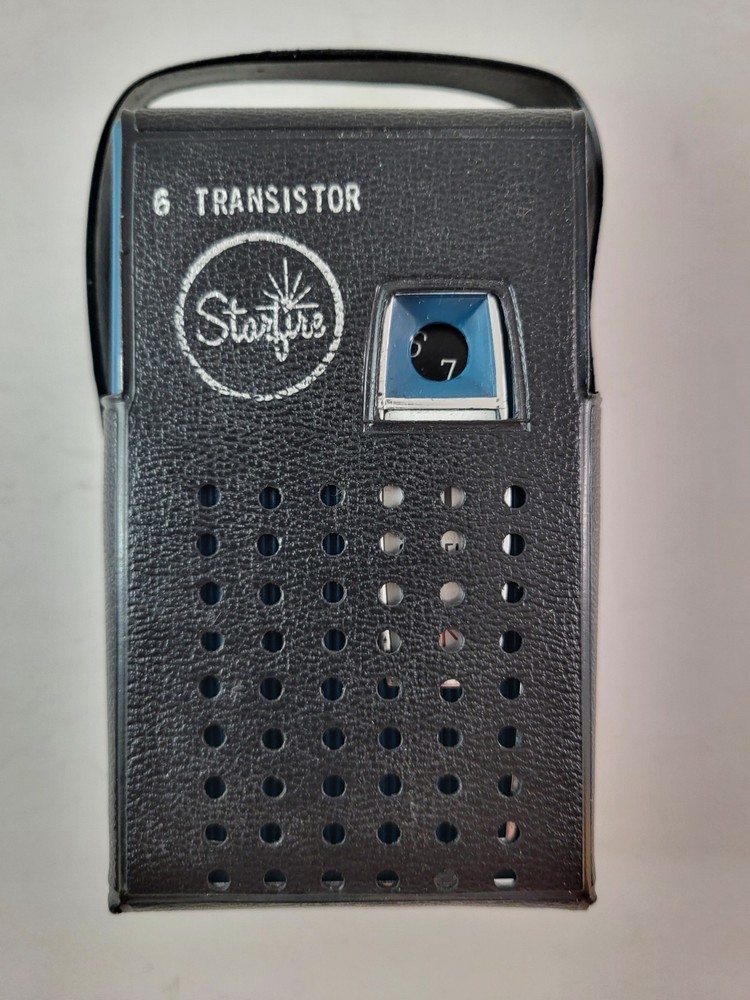 6 Transistor Starfire Vintage Radio