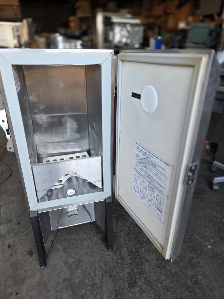 Silver King SKMAJ1 6 gal Refrigerated Milk Dispenser w/ 1 Valve 115 Volt Tested