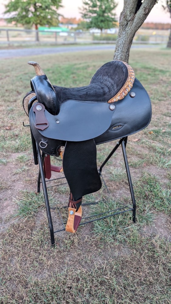16” Black Western Saddle