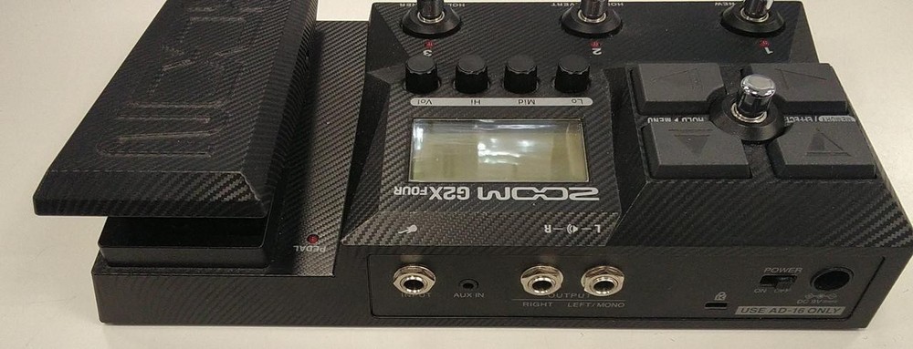 ZOOM G2X FOUR Guitar Multi-FX Processor 22 Amp Models 79 Effects 80s Looper