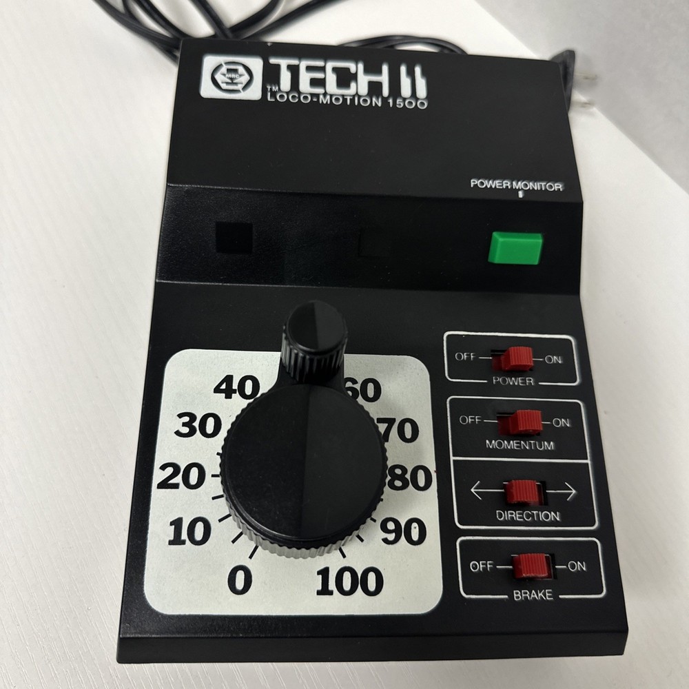 MRC Tech II Loco-Motion 1500 Train Controller HO Scale Transformer